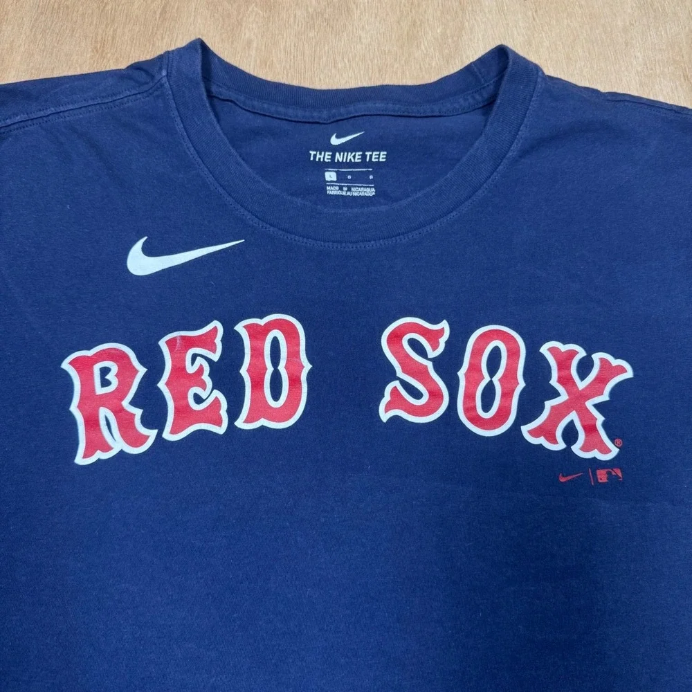 Nike Red Sox Navy Blue Graphic T Shirt Women's The Nike Tee MLB Baseball Size L